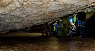 Эвакуация туристов в горах Карачаево-Черкесии. 5 ноября 2025 г. Фото: Олег Фёдоров / CHITA.RU