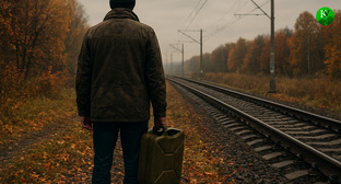 Мужчина собирается совершить диверсию. Иллюстрация создана «Кавказским узлом» с помощью ИИ в программе Copilot