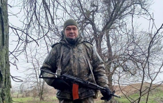 Александр Баранников. Скриншот фото из Telegram-канала администрации Кировского муниципального округа от 12.11.25, https://t.me/akgo_18/22174.