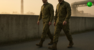 Военные на СВО. Иллюстрация создана «Кавказским узлом» с помощью ИИ в программе Copilot