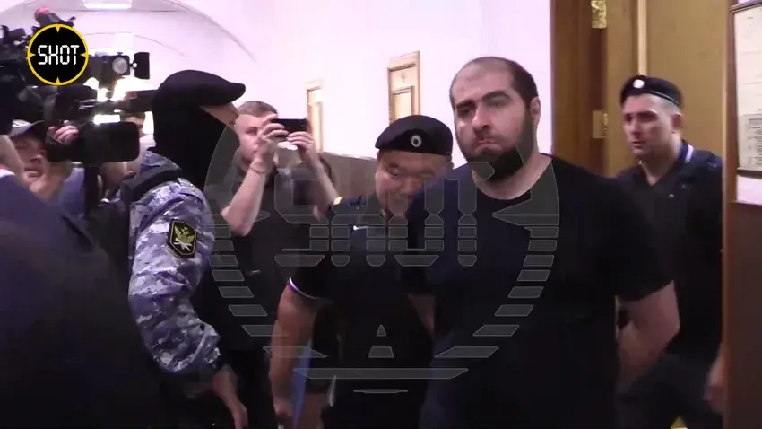 Эльдар Насрулаев (справа). Фото: t.me/shot_shot