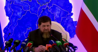 Прямая линия Рамзана Кадырова. Стоп-кадр видео ЧГТРК "Грозный" от 14.11.25, https://grozny.tv/programma