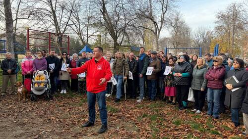 В конце ноября в Краснодаре прошел народный сход против строительства новой автомагистрали. 30 ноября 2025 г. Фото: Красный темник (Александр Сафронов) / ТГ
