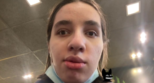 Айна Манькиева. Стоп-кадр видео из Telegram-канала "Кровавая барыня" от 15.01.26, https://t.me/bloodysx/51453.