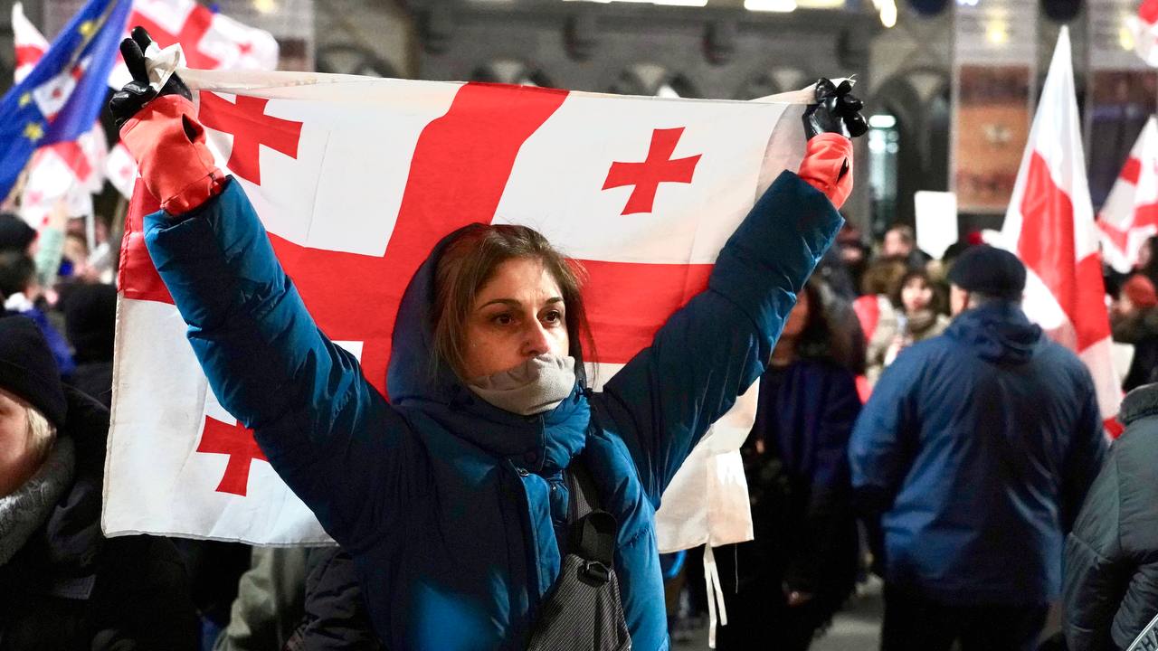 Акция на проспекте Руставели. Тбилиси, декабрь 2025 года. Фото JAMnews