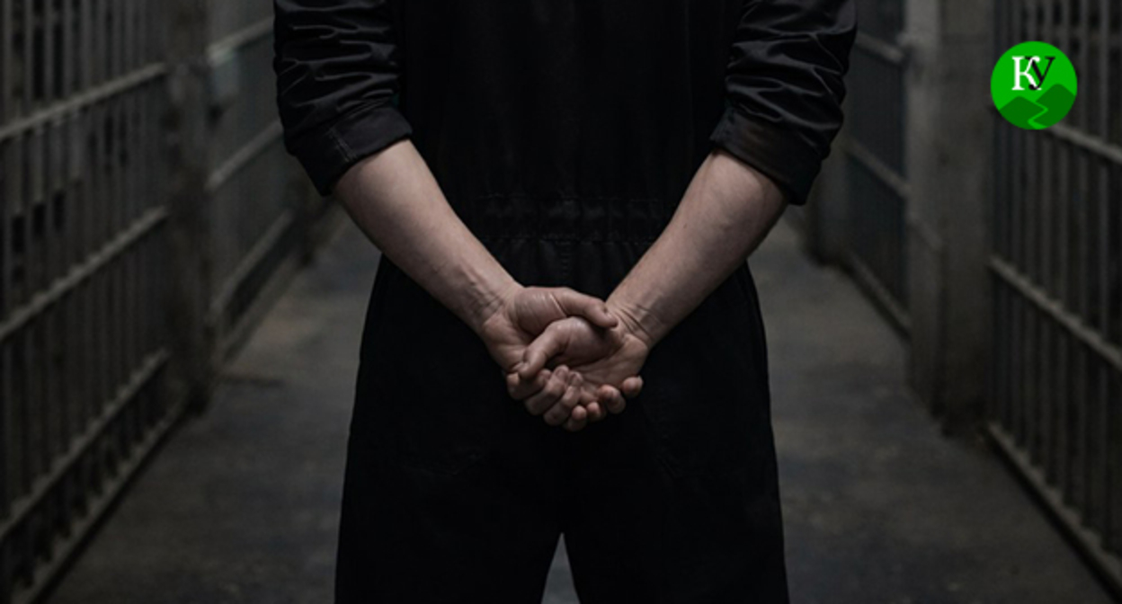 Осужденный. Иллюстрация создана "Кавказским узлом" при помощи ИИ в программе Copilot