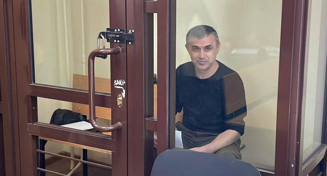 Асхабали Алибеков. Фото «Татар-информ» https://www.tatar-inform.ru/news/vaxitovskii-sud-kazani-vynes-prigovor-blogeru-s-psevdonimom-dikii-desantnik-5960877