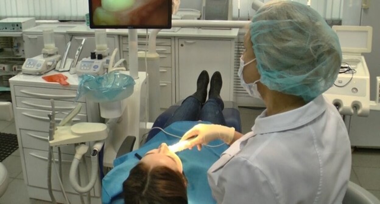 Стоматология. Кадр видео https://www.youtube.com/watch%3Fv%3DiuhZeQTWb8k