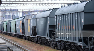 Вагоны с зерном. Фото: APA https://ru.apa.az/vneshnyaya-politika/vagony-s-zernom-napravlyayushhiesya-iz-rossii-v-armeniyu-segodnya-otpravleny-iz-baku-foto-640408