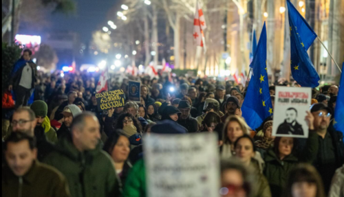 Участники шествия. Скриншот фото Publika от 14.03.26, https://www.facebook.com/photo?fbid=1705536594179217&set=pb.100041686795244.-2207520000 (деятельность компании Meta, владеющей соцсетью, запрещена в России). Участники шествия. Скриншот фото Publika от 14.03.26, https://www.facebook.com/photo?fbid=1705536594179217&set=pb.100041686795244.-2207520000 (деятельность компании Meta, владеющей соцсетью, запрещена в России).