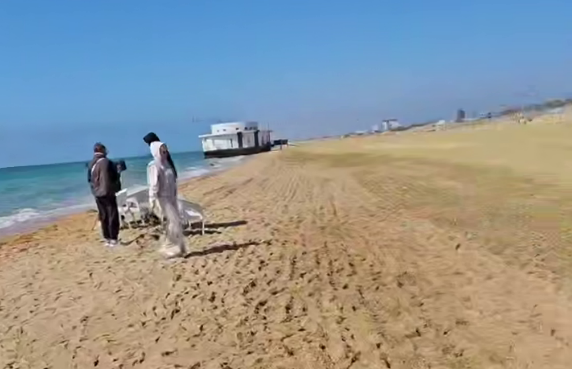 Пляж "Мираклеон". Стоп-кадр видео из Telegram-канала Юря Озаровского от 27.03.26, https://t.me/MoreOz/119606 Пляж "Мираклеон". Стоп-кадр видео из Telegram-канала Юря Озаровского от 27.03.26, https://t.me/MoreOz/119606