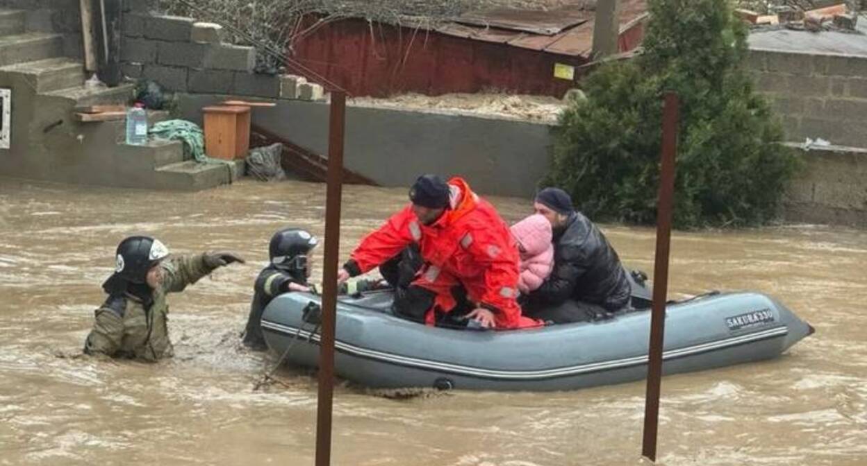 Наводнение в Дагестане. 30 марта 2026 г. Фото: Пресс-служба ГУ МЧС России по Республике Дагестан Наводнение в Дагестане. 30 марта 2026 г. Фото: Пресс-служба ГУ МЧС России по Республике Дагестан