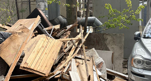 Свалка на улице Новоселов в Сочи. Фото корреспондента "Кавказского узла"