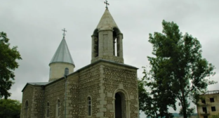 Уничтоженный храм в Шуше. Скриншот фото https://caucasusheritage.cornell.edu/?p=1588.