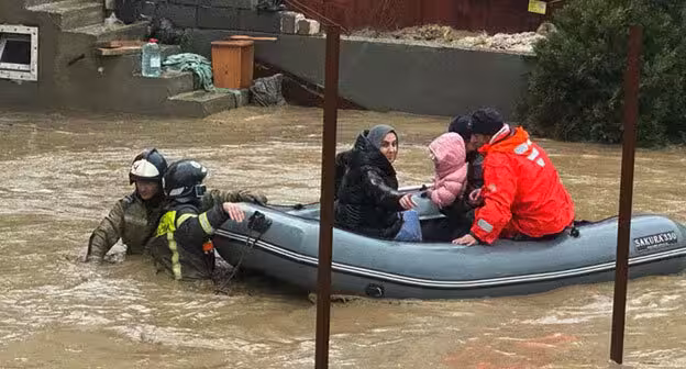 Наводнение в Махачкале. Фото: МЧС