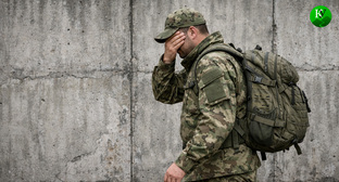 Военный покидает часть. Иллюстрация создана «Кавказским узлом» с помощью ИИ в программе Copilot Военный покидает часть. Иллюстрация создана «Кавказским узлом» с помощью ИИ в программе Copilot