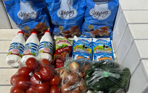 Продукты для волонтеров. Скриншот фото из Telegram-канала "Разлив на связи" от 06.06.26, https://t.me/razlivnasvyazi/328168/334310
