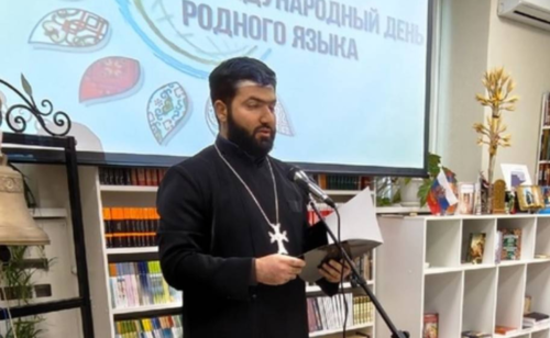 Арсен Исраелян. Скриншот фото с сайта "Воронеж многонациональный", https://воронеж-многонациональный.рф/articles/events/pod-russkie-pesni-i-zvuki-duduka/ Арсен Исраелян. Скриншот фото с сайта "Воронеж многонациональный", https://воронеж-многонациональный.рф/articles/events/pod-russkie-pesni-i-zvuki-duduka/