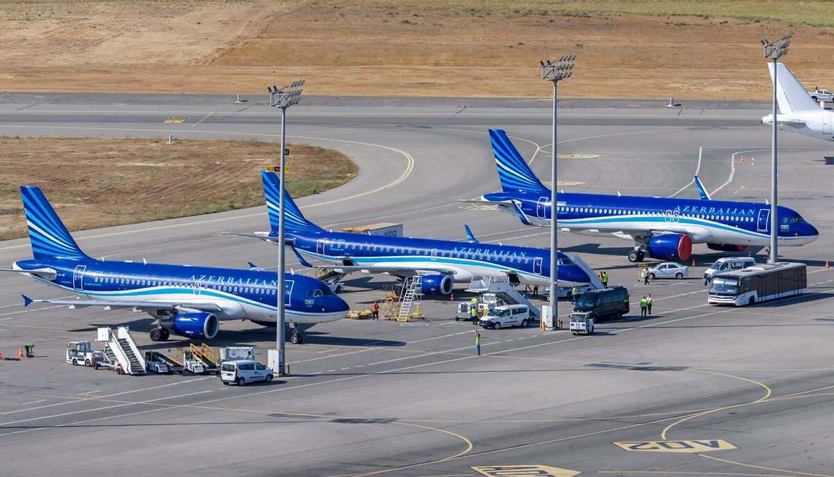 Самолеты “Азербайджанских авиалиний”. Фото: AZAL - Azerbaijan Airlines﻿ / Facebook* 