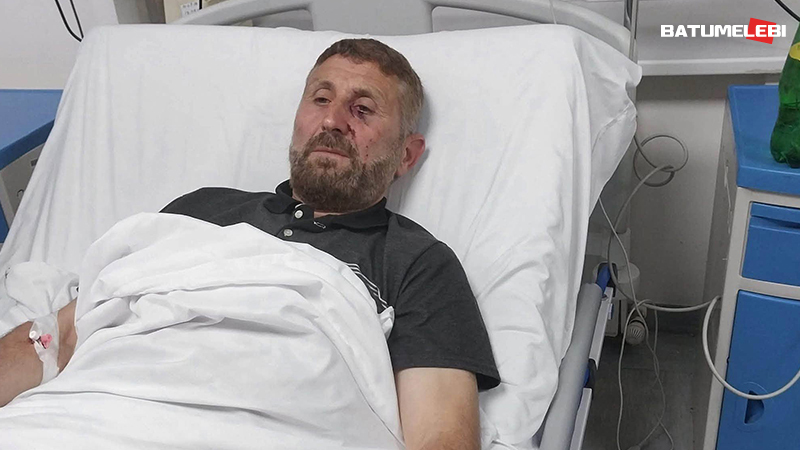 В Ахалцихе во дворе дома своего отца был избит имам местной мечети Шевкет Двалидзе. Фото: Батумелеби / https://batumelebi.netgazeti.ge/news/629810/ В Ахалцихе во дворе дома своего отца был избит имам местной мечети Шевкет Двалидзе. Фото: Батумелеби / https://batumelebi.netgazeti.ge/news/629810/
