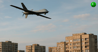 Drones against the city backdrop. Illustration created by 'Caucasian Knot' using AI in the Copilot program