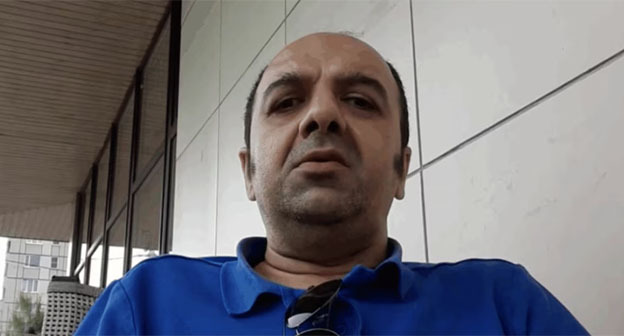 Кямал Исаев. Скриншот видео Youtube https://www.currenttime.tv/amp/azerbaydzhan-kyamal-isaev-talyshi/33850929.html Кямал Исаев. Скриншот видео Youtube https://www.currenttime.tv/amp/azerbaydzhan-kyamal-isaev-talyshi/33850929.html