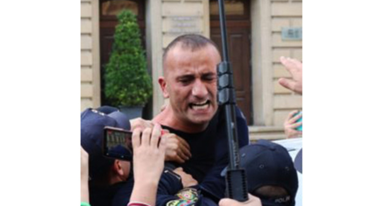 Анар Гусейнов. Фото: https://www.ipd-az.org/ru/in-azerbaijan-dissidents-are-not-guaranteed-the-right-to-freedom/ Анар Гусейнов. Фото: https://www.ipd-az.org/ru/in-azerbaijan-dissidents-are-not-guaranteed-the-right-to-freedom/