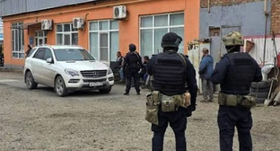 Задержание подозреваемых. 2 октября 2026 г. Скриншот видео https://www.instagram.com/p/Dd_fqxfj_ID/?img_index=1 принадлежит компании Meta деятельность которой запрещена в России