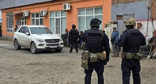 Задержание подозреваемых. 2 октября 2026 г. Скриншот видео https://www.instagram.com/p/Dd_fqxfj_ID/?img_index=1 принадлежит компании Meta деятельность которой запрещена в России