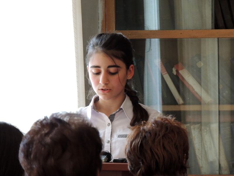 Лилит Сагателян, ученица 9 класса школы №7 г.Степанакерта