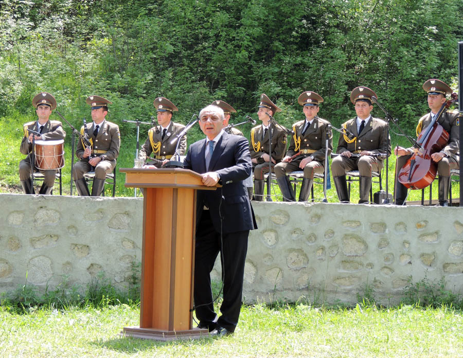 Выступление президента карабаха Бако Саакяна по поводу дня Победы.