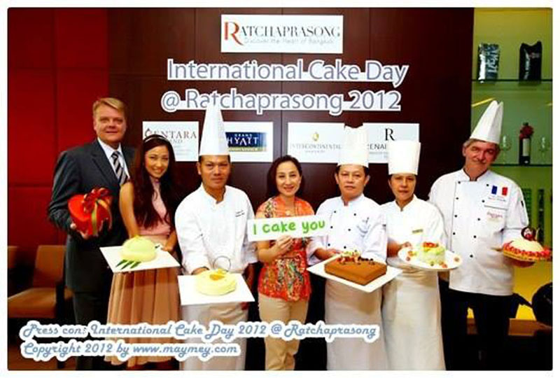 Международный День Торта - 2012 в Тайланде.