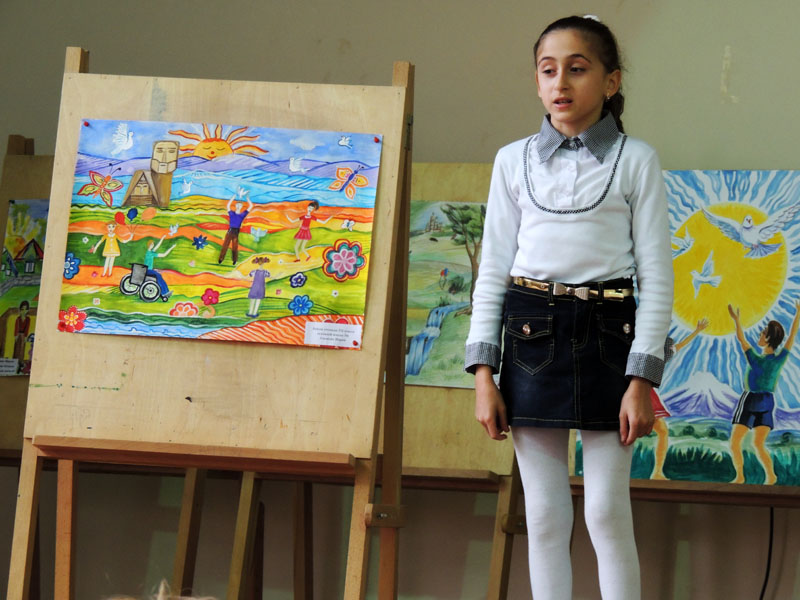 Свою работу презентует Мария Атанесян, ученица 7 класса школы №6.
