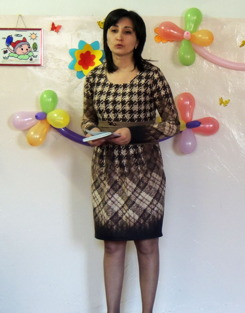 Арфеня Акопян, воспитатель подготовительной группы Манушак.