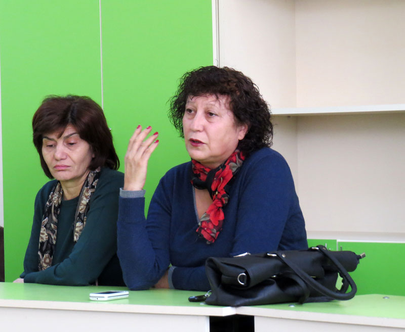 Эмма Мелкумян (справа), логопед ЗАО ДМО Аревик.