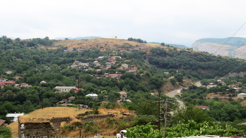 Часть домов села Шош Аскеранского района.