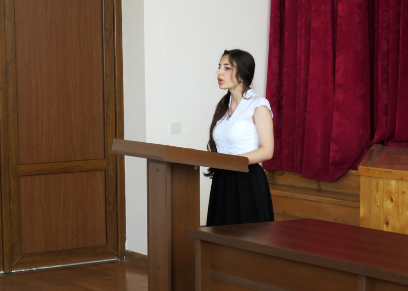 Ученица школы №3 Степанакерта Сусанна Нерсесян отказывается от своей днежной премии, которую передаёт на счёт АО НКР.