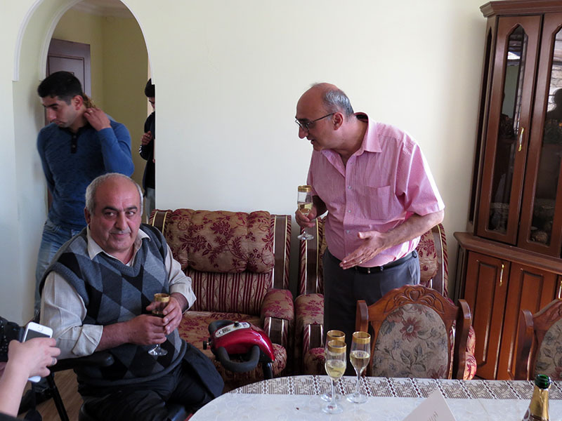 Самые наилучшие пожелания от исполнительного директора фонда Раффи Дуллакяна. Самые наилучшие пожелания от исполнительного директора фонда Раффи Дуллакяна.