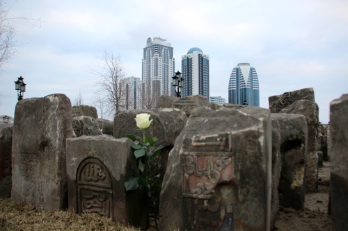 Вид на "Грозный-сити" от Мемориального комплекса в Грозном.  